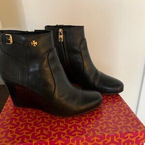 Tory Burch Booties Black Size 9